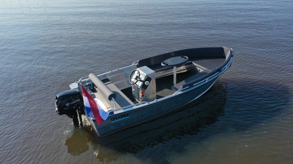 Qwest Marine R485